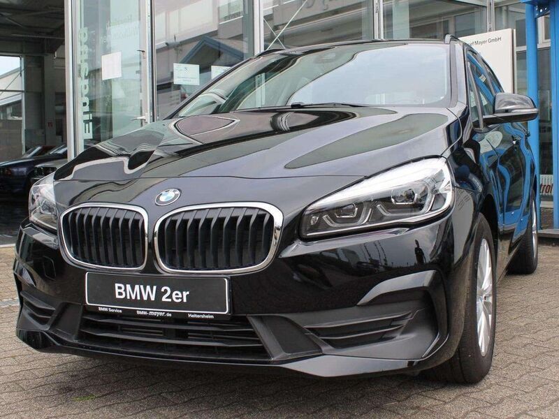 Schwarz 2 Gebraucht 2021 BMW 218 Active Tourer Advantage Van / Kleinbus | 21.990 € (Fairer Preis) - Bild 1/4