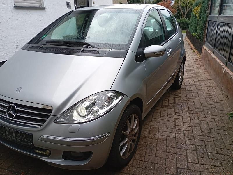 Silber Gebraucht 2006 Mercedes A170 Avantgarde Kleinwagen | 2.000 € (Fairer Preis) - Bild 1/4