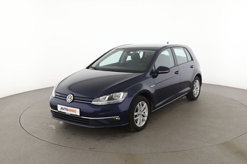 Blau Gebraucht 2018 VW Golf VII Highline Limousine | 13.460 € (Guter Preis) - Bild 1/4
