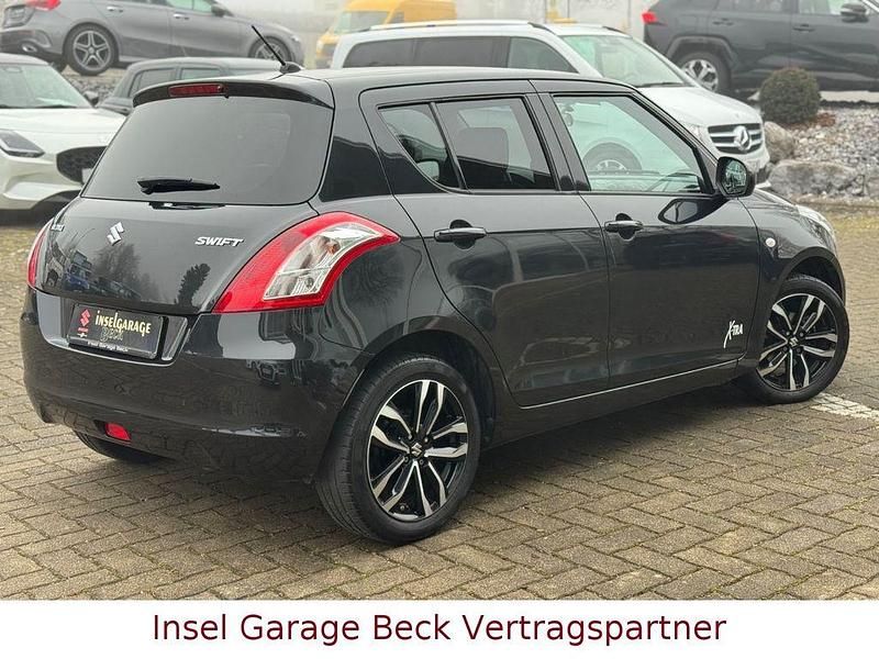 Gebraucht Suzuki Swift X-TRA 94 PS (69 kW) 2016 Schwarz Kleinwagen