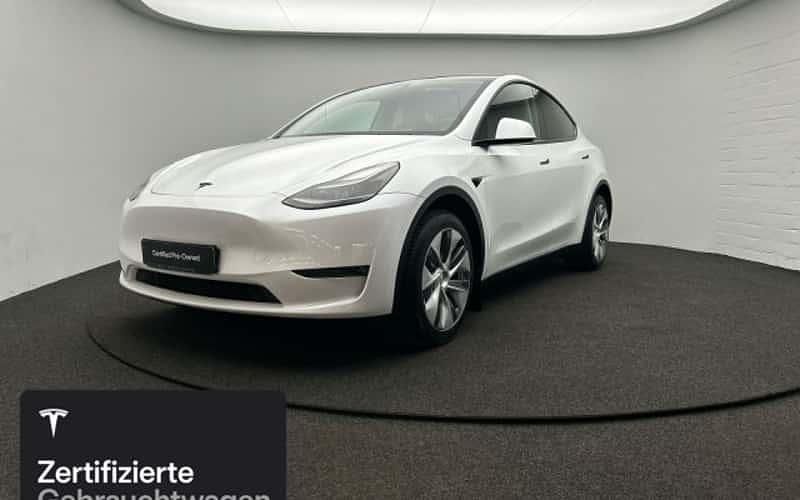 Weiß Gebraucht 2022 Tesla Model Y SUV | 35.700 € (Fairer Preis) - Bild 1/4