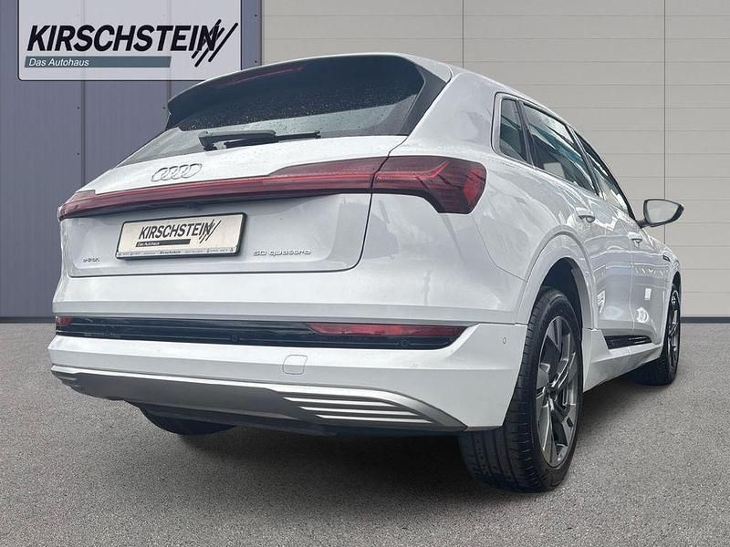 Gebraucht Audi e-tron Advanced 230 kW (313 PS) 2020 Weiss SUV
