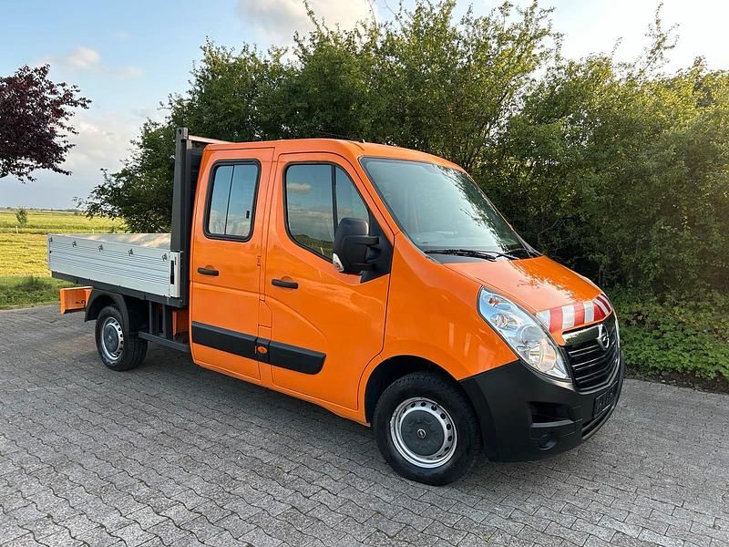 Gebraucht Opel Movano 125 PS (91 kW) 2016 Orange Kombi