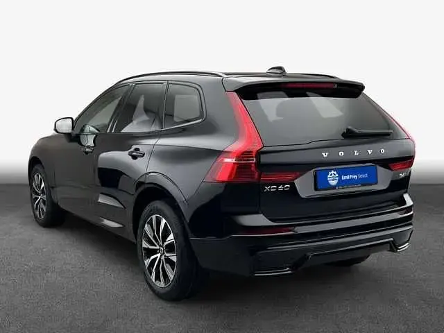 Gebraucht Volvo XC60 145 PS (106 kW) 2023 SUV