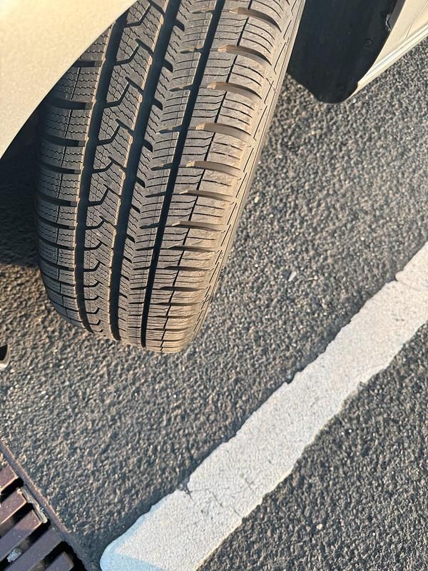 Gebraucht VW Golf VI 122 PS (89 kW) 2009 Grau Kleinwagen