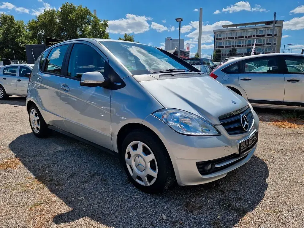 Gebraucht Mercedes A160 95 PS (69 kW) 2010 Silber Van / Kleinbus