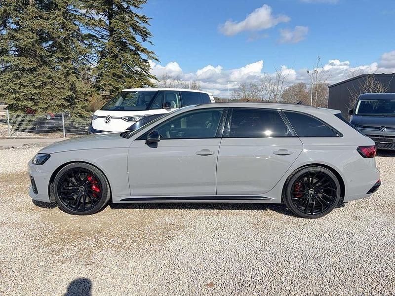 Gebraucht Audi RS4 Ambiente 450 PS (330 kW) 2023 Nardograu Kombi