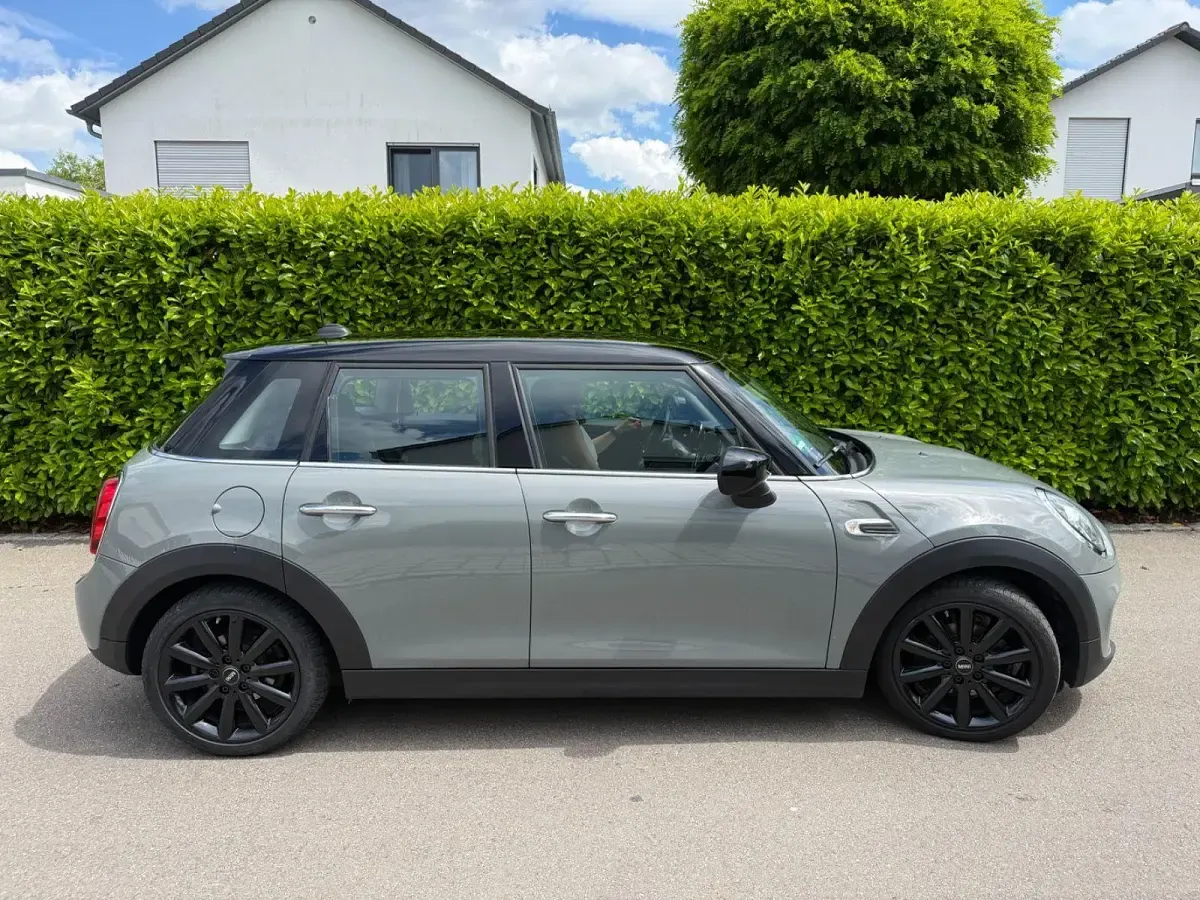 Gebraucht Mini Cooper Chili 136 PS (100 kW) 2020 Grau Kleinwagen
