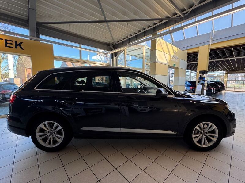 Second-hand Audi Q7 Performance 272 CP (200 kW) 2015 Albastru SUV