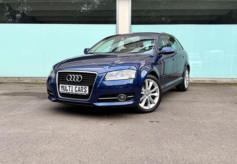 Blau Gebraucht 2012 Audi A3 Sportback Sport Limousine | 8.490 € (Fairer Preis) - Bild 1/4