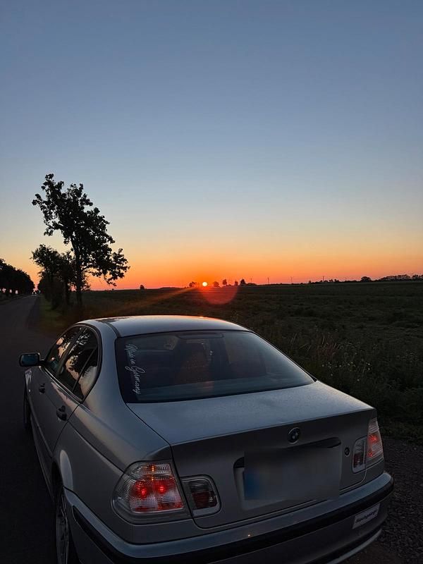 Gebraucht BMW 316 105 PS (77 kW) 2000 Silber Limousine