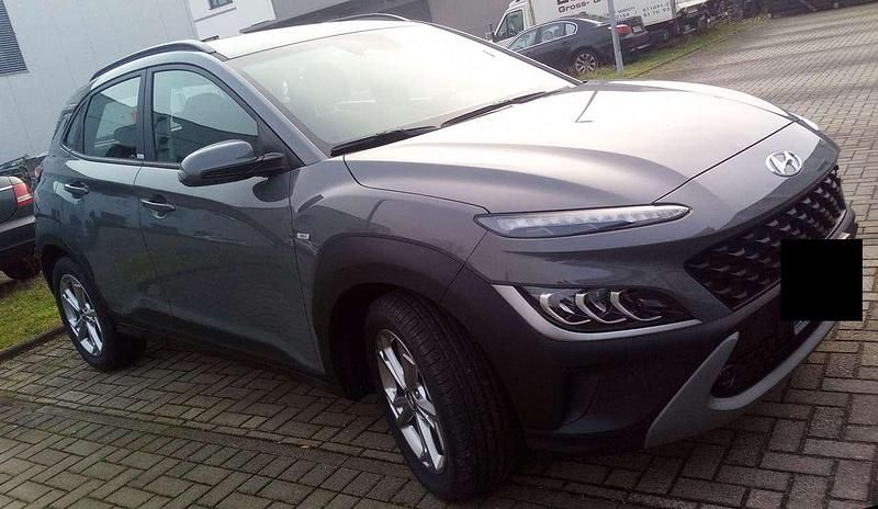 Grau Gebraucht 2021 Hyundai Kona Trend SUV | 15.400 € (Guter Preis) - Bild 1/4