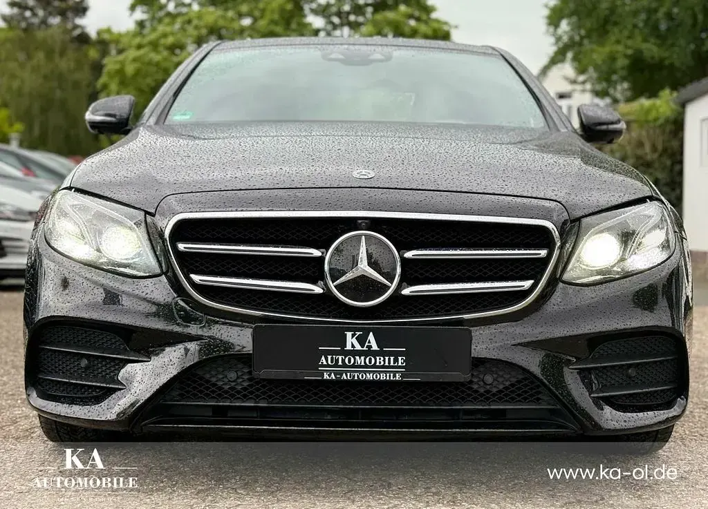 Gebraucht Mercedes E300 AMG line 245 PS (180 kW) 2019 Schwarz Limousine