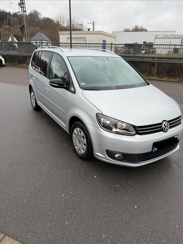 Gebraucht VW Touran Style 105 PS (77 kW) 2011 Silber Van / Kleinbus