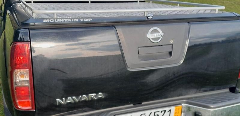 Gebraucht Nissan Navara 190 PS (139 kW) 2011 Schwarz Pickup