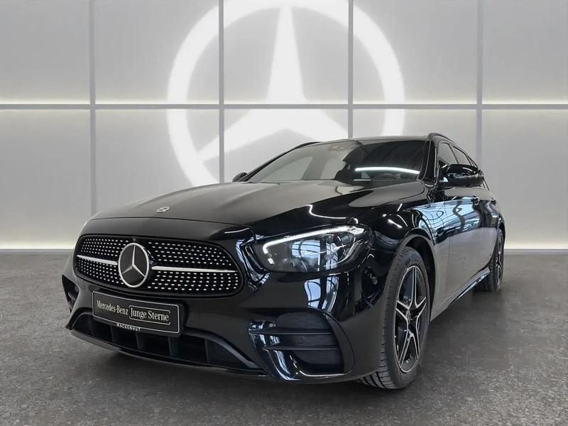 Gebraucht Mercedes E300 AMG 194 PS (142 kW) 2022 Schwarz Kombi