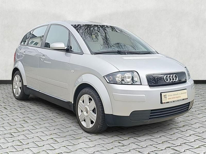 Gebraucht Audi A2 Design 75 PS (55 kW) 2003 Silber Kleinwagen