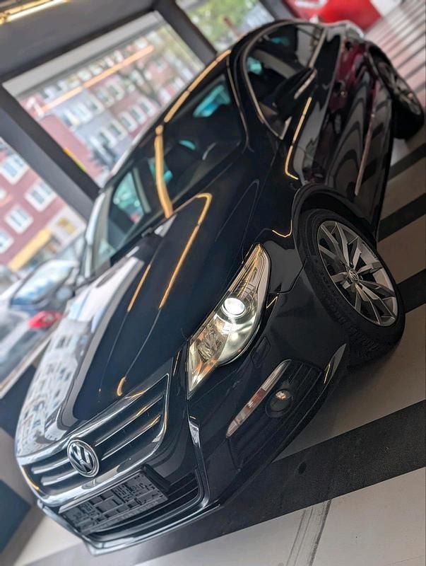 Second-hand VW Passat 170 CP (125 kW) 2011 Negru Berlinǎ