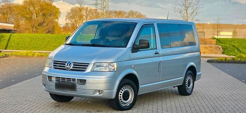 Gebraucht VW T5 131 PS (96 kW) 2008 Grau Van