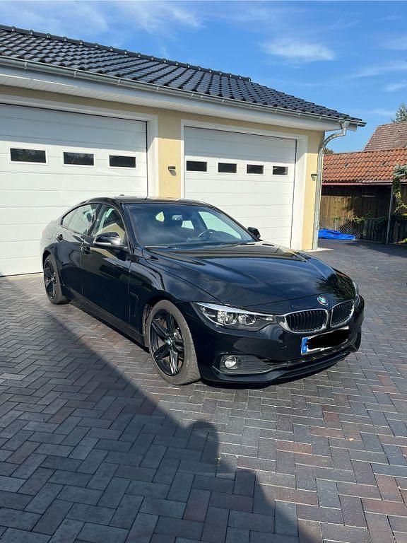 Schwarz Gebraucht 2018 BMW 420 Gran Coupé Sport Line Coupé | 19.990 € (Superpreis) - Bild 1/4