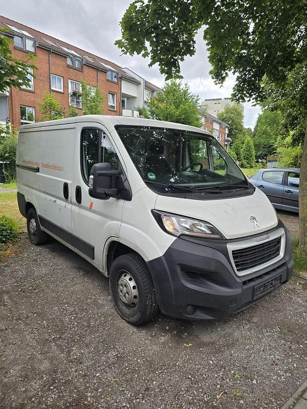 Weiß Gebraucht 2019 Peugeot Boxer Van | 8.999 € (Superpreis) - Bild 1/4