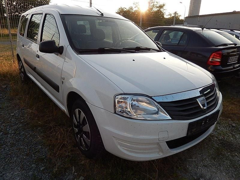 Gebraucht Dacia Logan 75 PS (55 kW) 2009 Weiß Kombi