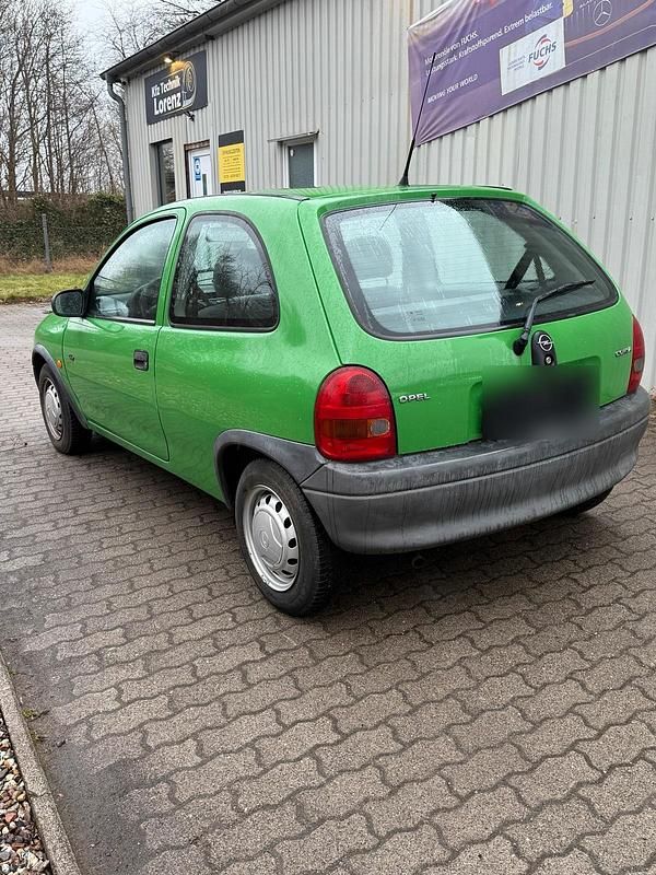 Gebraucht Opel Corsa Swing 45 PS (33 kW) 1997 Grün Kleinwagen
