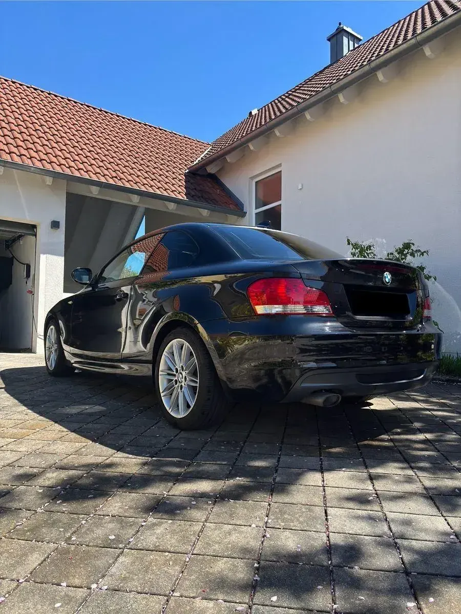Gebraucht BMW 120 Coupé M Sport 177 PS (130 kW) 2012 Schwarz Coupé