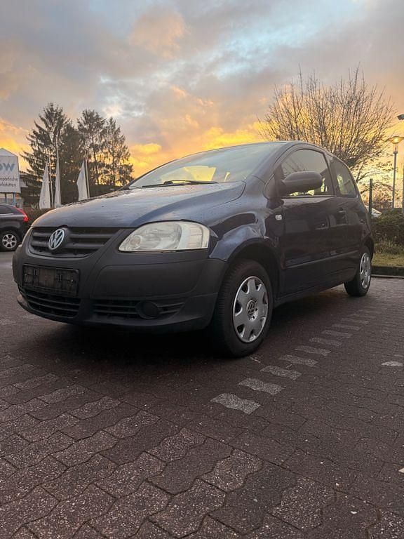 Gebraucht VW Fox 75 PS (55 kW) 2009 Blau Kleinwagen