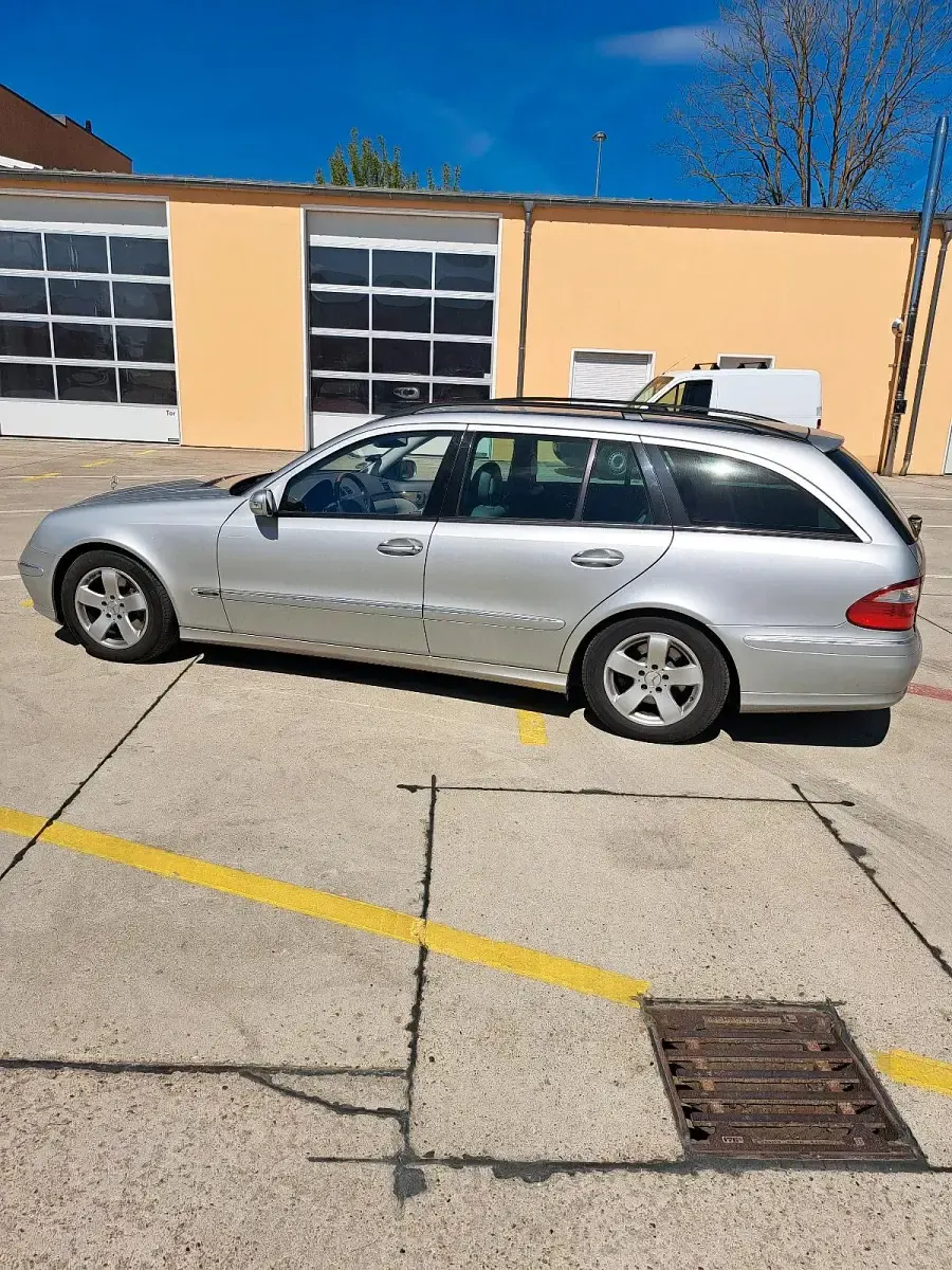Brugt Mercedes E280 177 HK (130 kW) 2004 Sølv Stationcar
