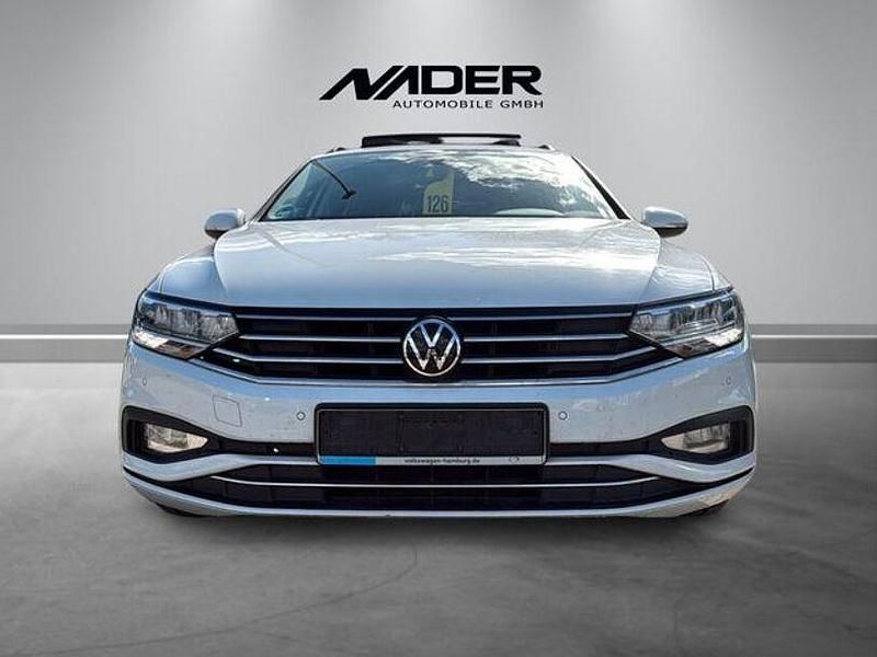Gebraucht VW Passat 122 PS (89 kW) 2021 Weiß Kombi