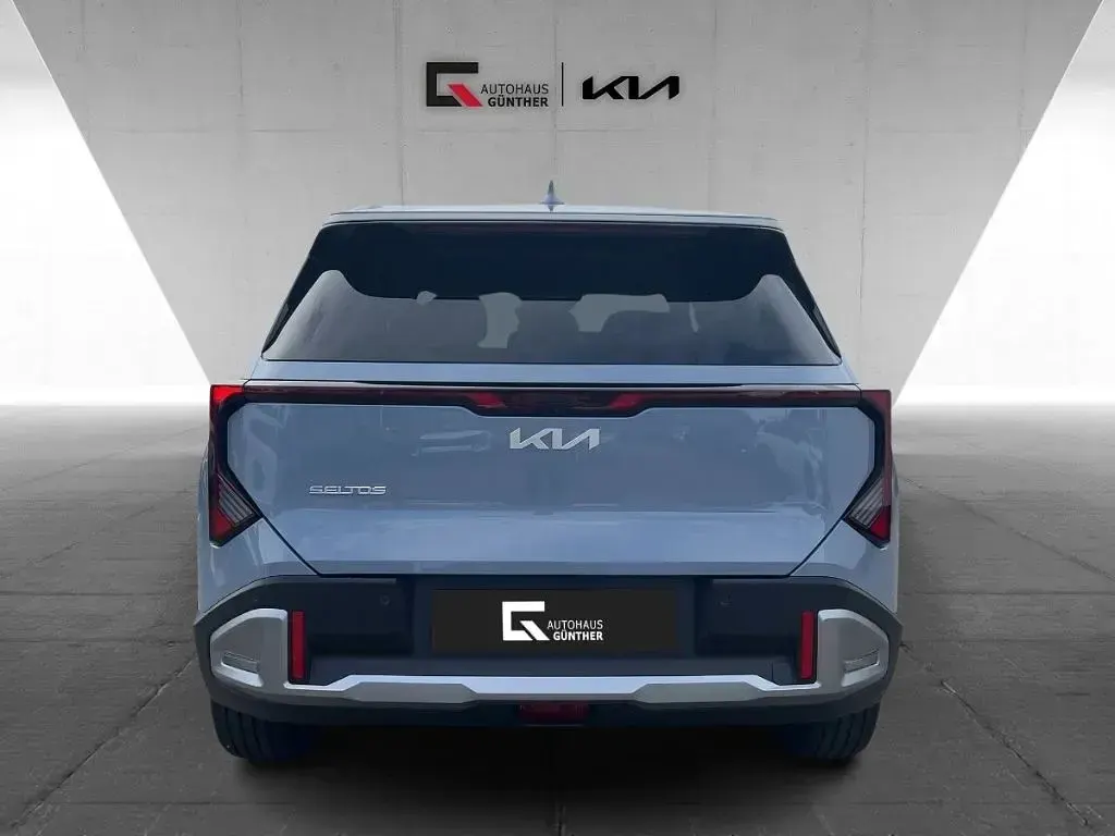 Neu Kia Seltos Spirit 179 PS (131 kW) 2026 Grau SUV