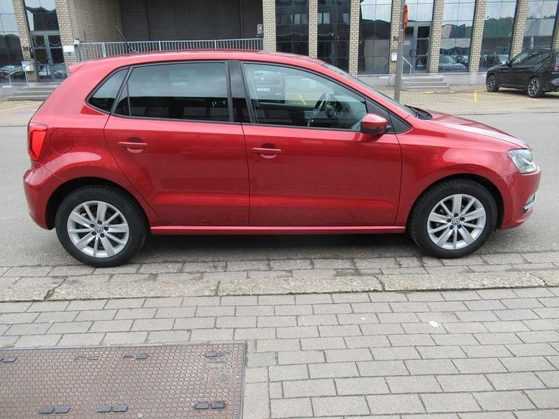 Gebraucht VW Polo Comfortline 90 PS (66 kW) 2014 Rot Limousine