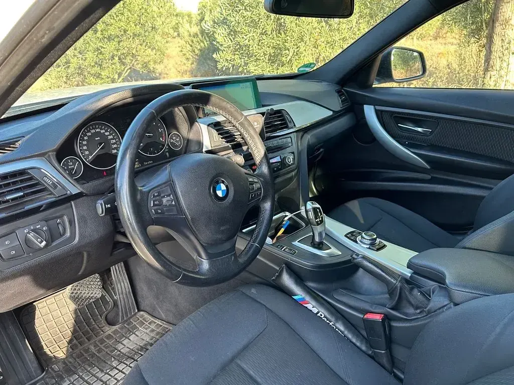 Second-hand BMW 320 Performance 184 CP (135 kW) 2012 Alb Break