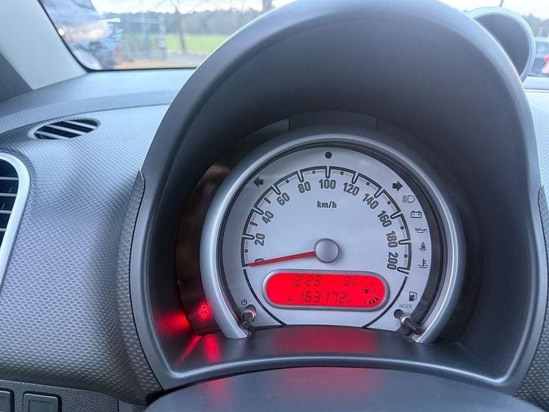 Gebraucht Opel Agila Edition 86 PS (63 kW) 2009 Grün Kleinwagen