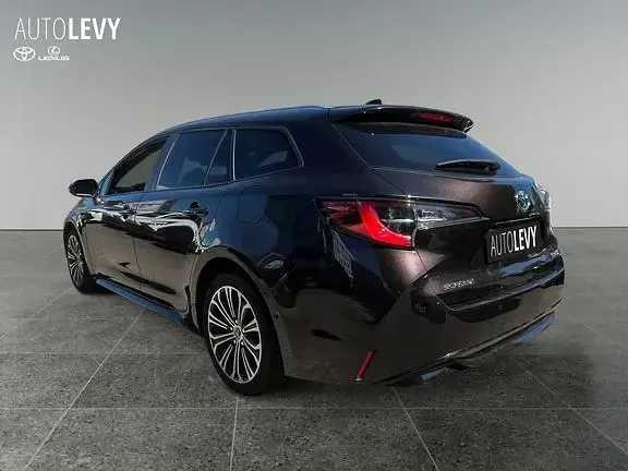 Gebraucht Toyota Corolla Club 180 PS (132 kW) 2019 Phantombraun metallic Kombi