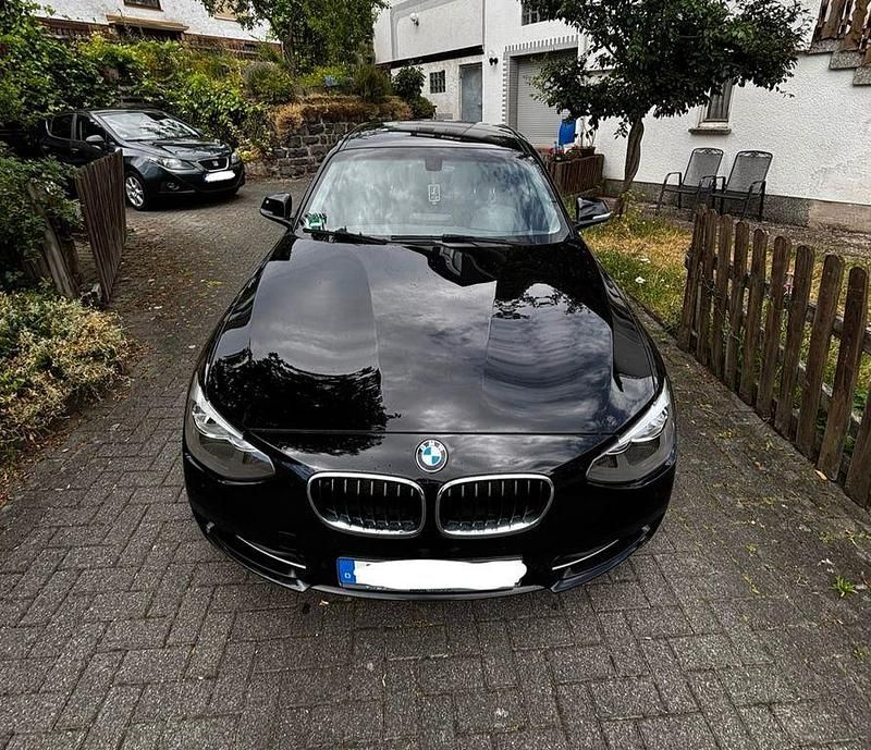 Schwarz Gebraucht 2014 BMW 116 Efficient Dynamics Kleinwagen | 6.600 € (Guter Preis) - Bild 1/4