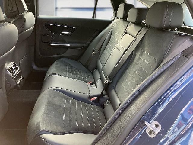 Gebraucht Mercedes C300e 313 PS (230 kW) 2024