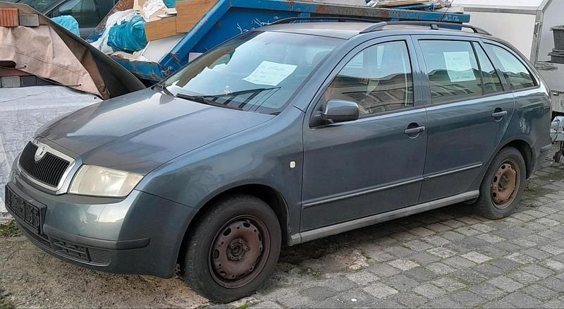 Andere farben Gebraucht 2003 Skoda Fabia Kombi | 850 € (Fairer Preis) - Bild 1/3