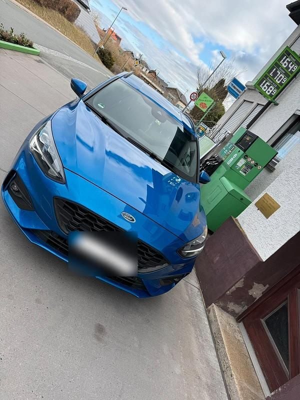 Gebraucht Ford Focus ST-Line X 155 PS (114 kW) 2020 Blau Kombi