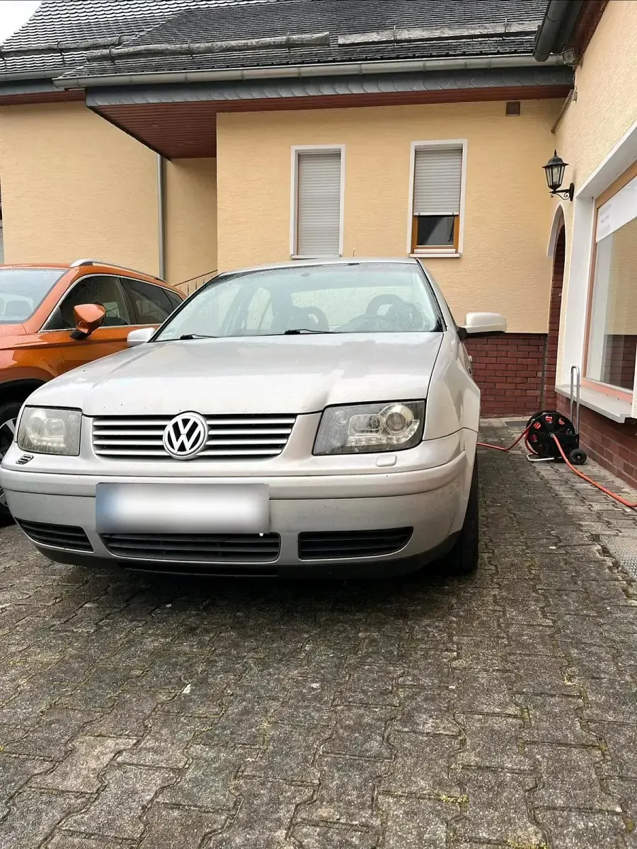 Gebraucht VW Bora 100 PS (73 kW) 2000 Grau Limousine