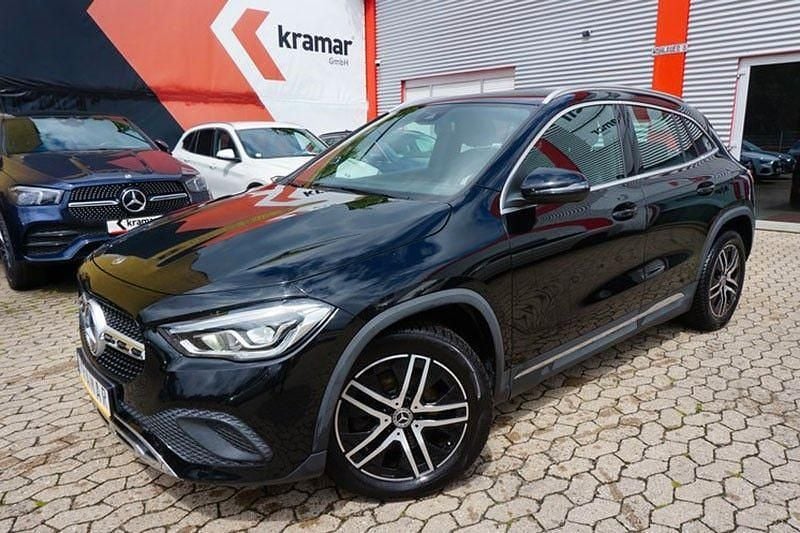 Gebraucht Mercedes GLA220 Progressive 190 PS (139 kW) 2021 Schwarz SUV