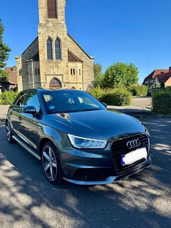 Gebraucht Audi A1 Sportback S-Line 192 PS (141 kW) 2016 Grau Kleinwagen