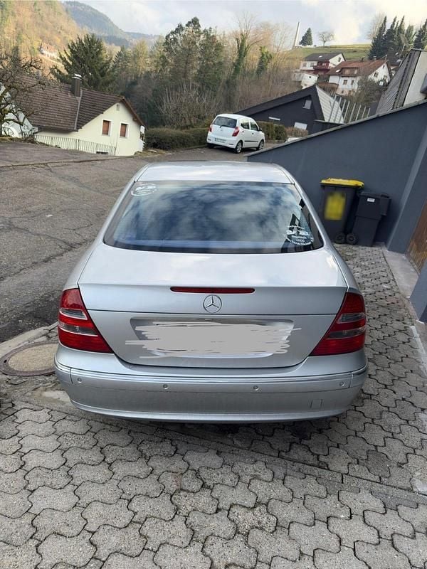 Gebraucht Mercedes E350 272 PS (200 kW) 2005 Silber Limousine