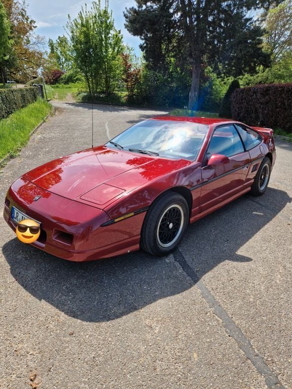 Rot Gebraucht 1988 Pontiac Fiero | 12.999 € - Bild 1/4