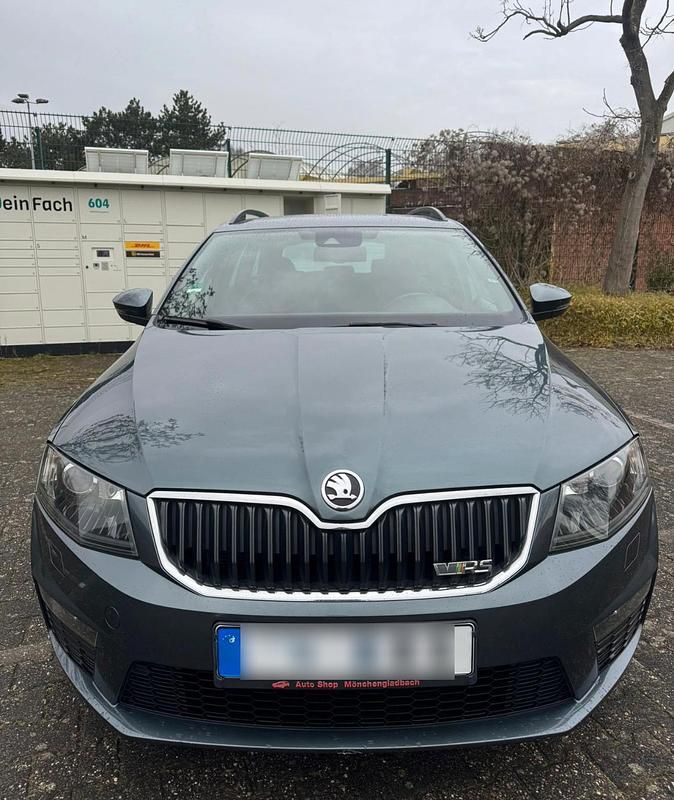 Gebraucht Skoda Octavia RS 184 PS (135 kW) 2016 Grün Kleinwagen