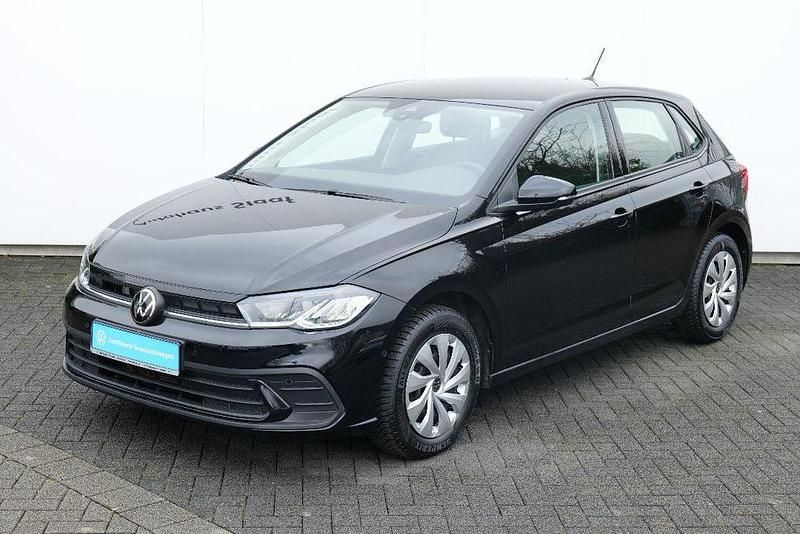 Gebraucht VW Polo Life 95 PS (69 kW) 2023 Schwarz Kleinwagen