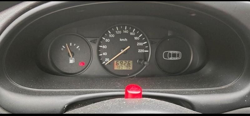 Blau Gebraucht 2000 Ford Fiesta Kleinwagen | 400 € - Bild 1/4