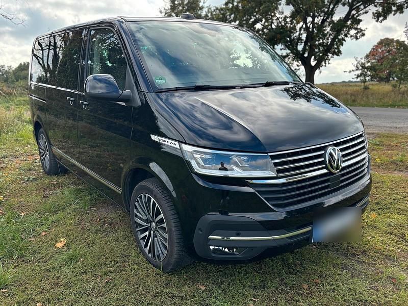 Gebraucht VW Multivan Generation Six 204 PS (150 kW) 2021 Schwarz Van / Kleinbus