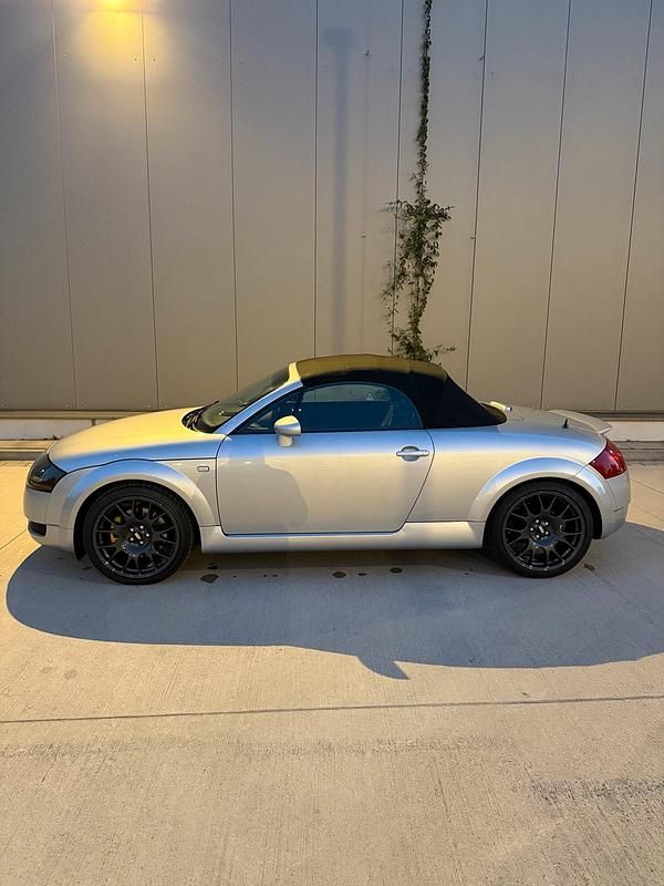 Gebraucht Audi TT 179 PS (131 kW) 2004 Silber Cabrio